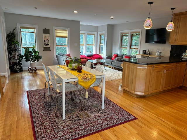 3bed, 2bath house, walk to Harvard/MIT+parking