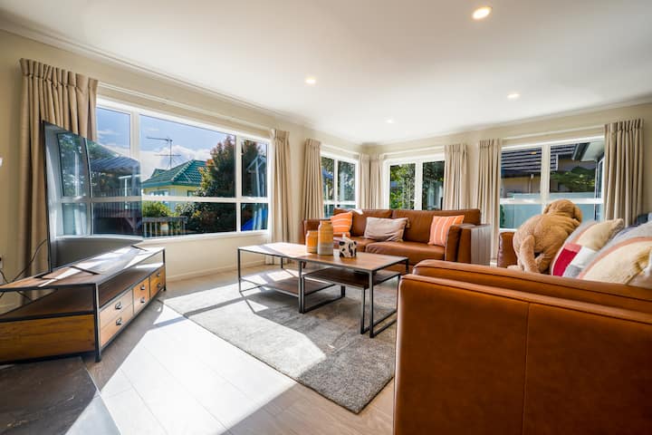 Three-bedroom Home In Somerville - Waiheke Island