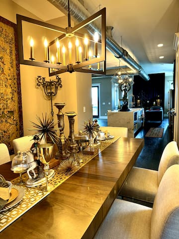 Luxury Pad – 5 Star R&R gallery image 3