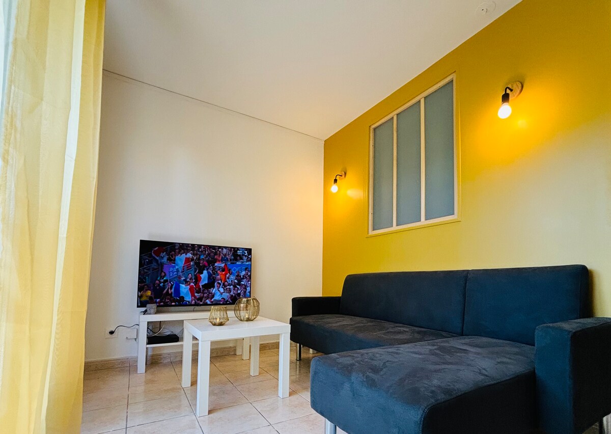 Top Airbnb: "Happy Family" 3 bedroom apartment – Ground floor in Douai