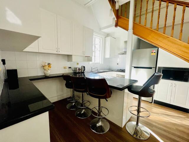 Chatswood 3 bedrooms house (Walk to rail, Parking) gallery image 5