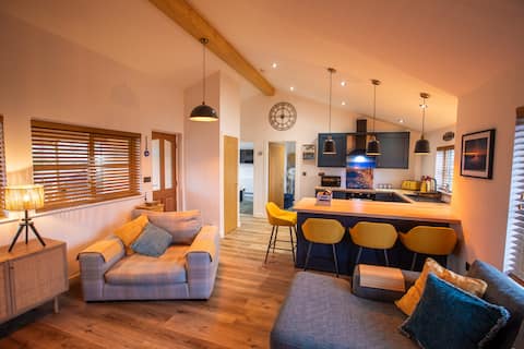 Successful Airbnb property: The Fat Seagull Chalet at Humberston Fitties in Humberston