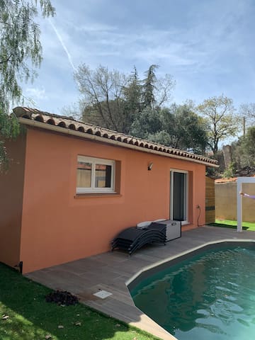 Entire home with 3 bedrooms in Canet En Roussillon - Villa 80 m2 avec piscine individuelle