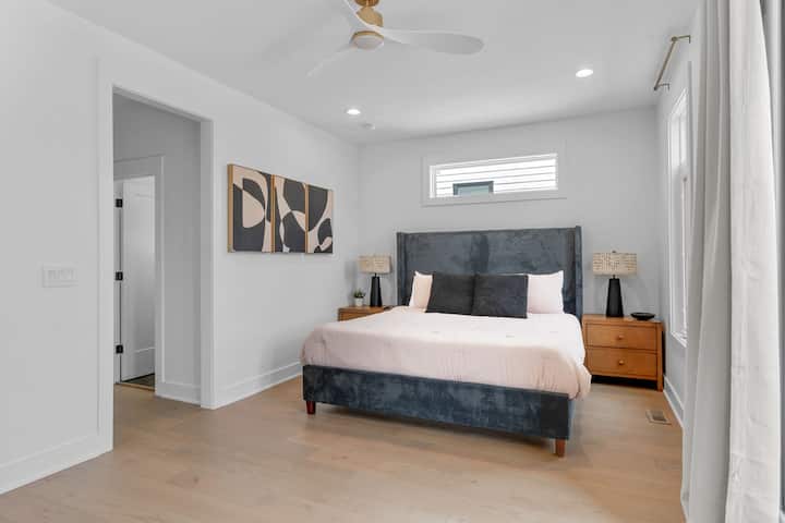 King - 4br Ensuite Downtown Raleigh -Skyline Views - Raleigh, NC