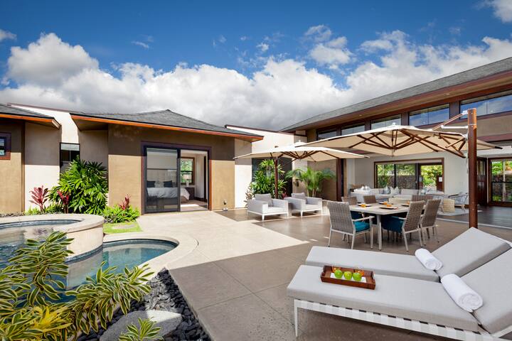 Luxury golf course view home gallery image 2