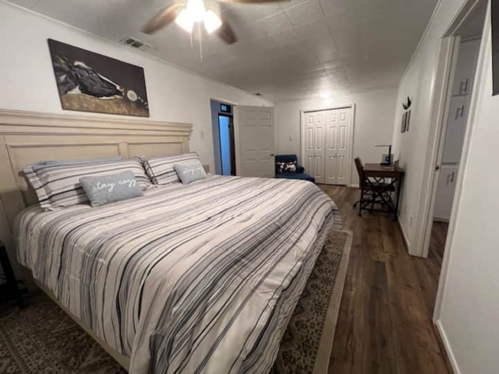 加大双人床主卧