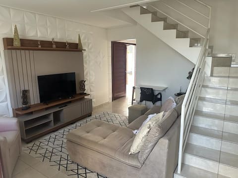 Top Airbnb: Complete Triplex in Pitimbu - PB em Pitimbu
