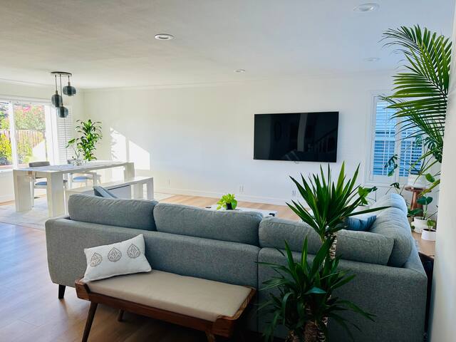 Poolside Bliss w/ Stunning Views gallery image 4