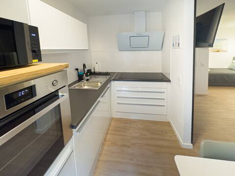 Popular Airbnb listing: ImmoStay S#3 Apartment- WiFi & Parking, Golfclub in Hemelingen