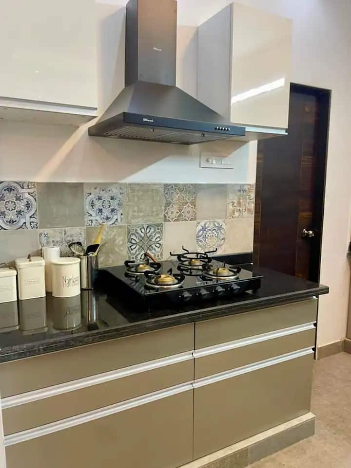 Kitchenette image 1