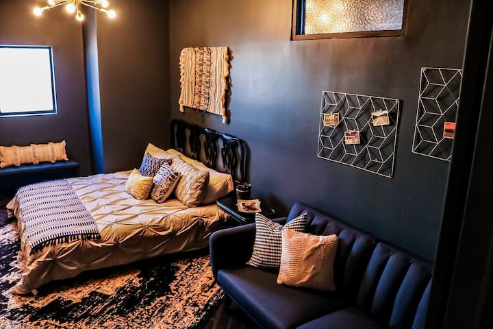 Room 303 -Pet Friendly - Middletown, OH