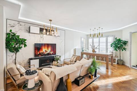 Premium and spacious apart with terrace and parkin
