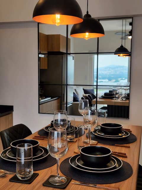 14th floor, king bed, parking, smart Alexa