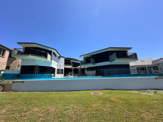 Ultimate Beach Front Luxury gallery image 5