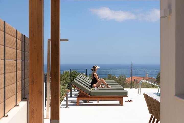 Olvios Villa II, with 35m² Pool & SeaViews gallery image 4