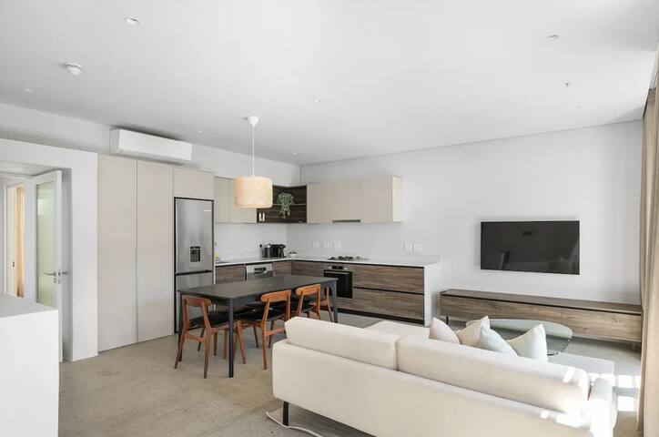 Stylish Bo-Kaap Apartment gallery image 5