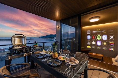 BBQ at Ocean view / Dog friendly/ New Villa !