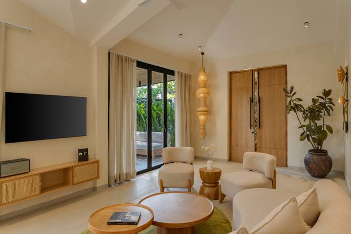 Living room image 3