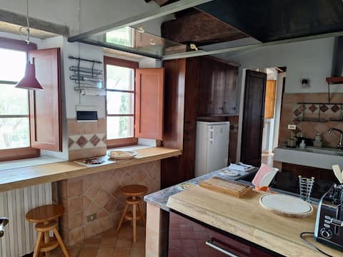 Popular Airbnb listing: Farmhouse in Chianti in Certaldo