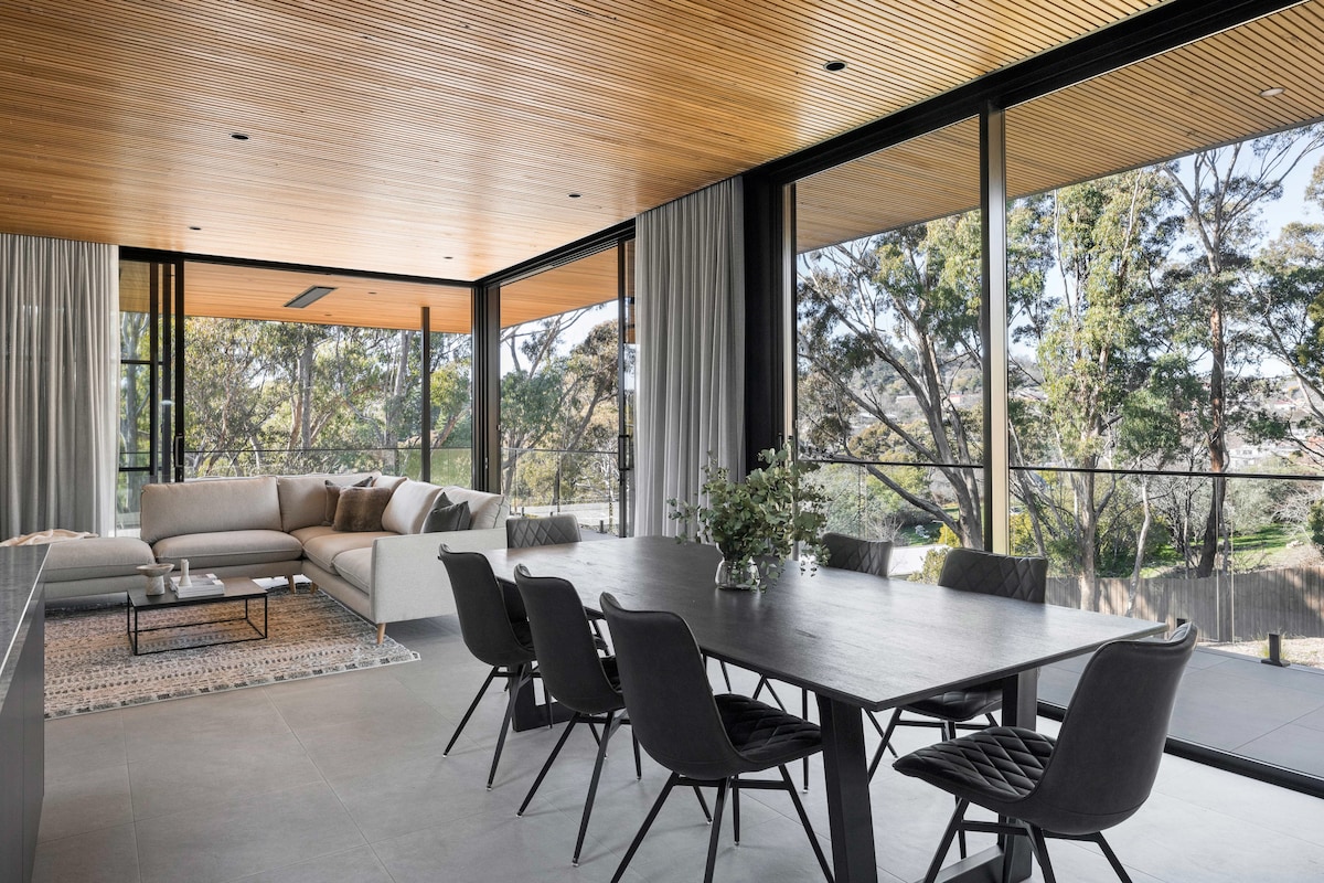 Successful Airbnb property: Highstead House |  sleek luxury + mineral pool in Daylesford
