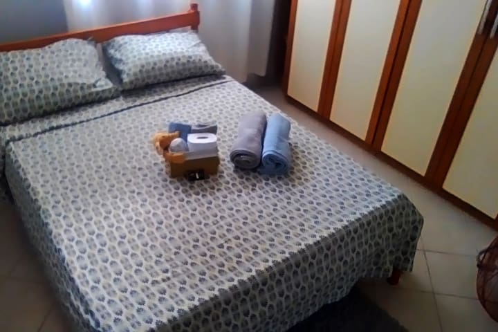 Rock in Rio – Cozy Double Bedroom for Two/Three!