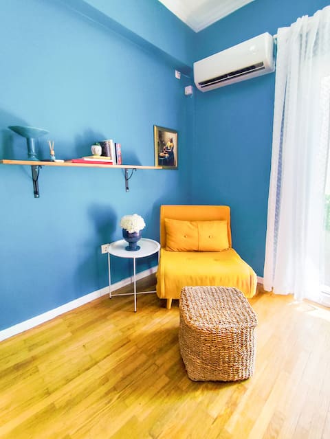 Popular Airbnb listing: Hugo studio in ΑΓΙΟΣ ΠΑΥΛΟΣ