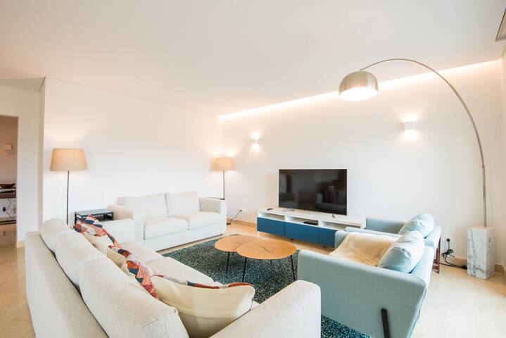 Estoril Biarritz – Luxury Sea View – Center Apart. gallery image 4