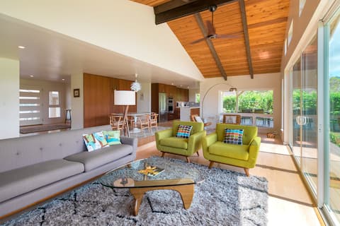 Popular Airbnb listing: Remodeled Ocean/Bali Hai Views in Princeville