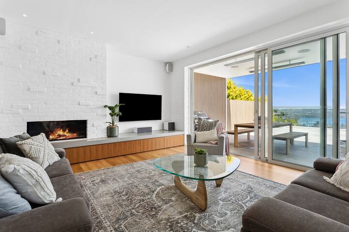 The Paradise Cove Retreat