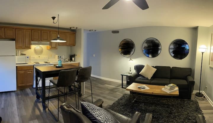 Pet Friendly-auto Inspired King - Newburgh, NY