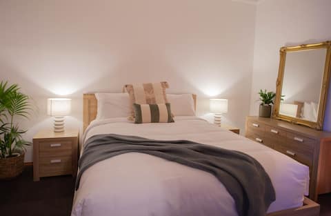 Evergreen on Baillie