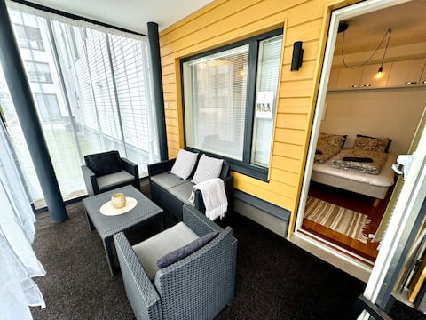 Successful Airbnb property: Unique studio & Winter terrace in Keskusta 8