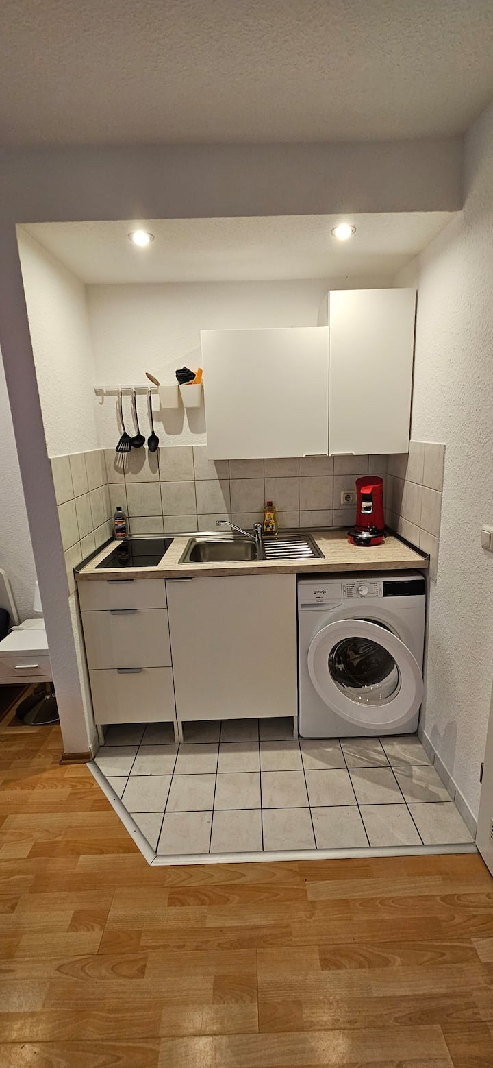Apartment 04 Für 2 Personen In Bester Wohnlage - Dietzenbach