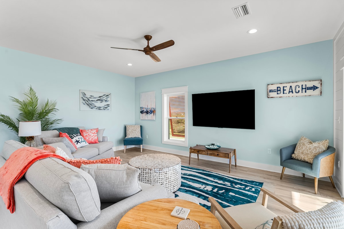 Successful Airbnb property: Sandy Sea-Esta Steps from the beach and Toucans! in Mexico Beach