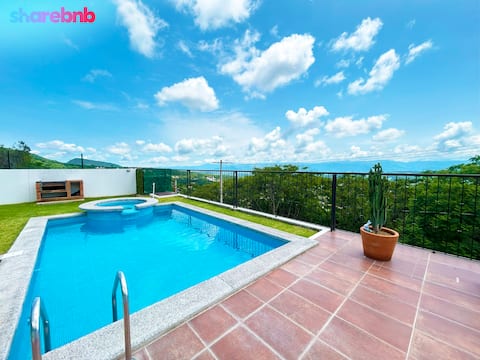 Rancho San Diego, swimming pool, jacuzzi, barbecue, view.