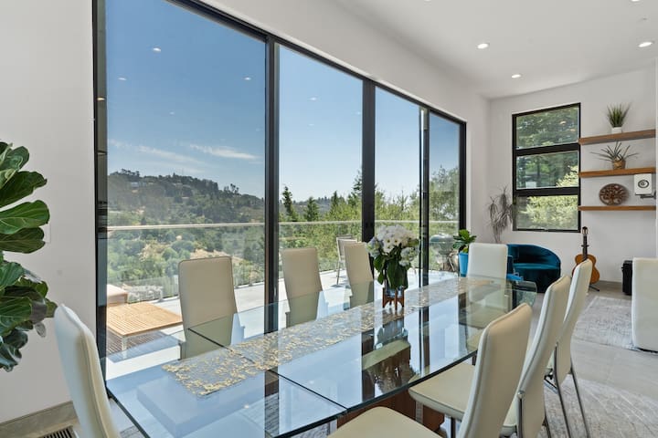 Modern Hilltop Luxury – Designer Retreat w/ Views gallery image 3