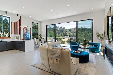 Modern Hilltop Luxury – Designer Retreat w/ Views