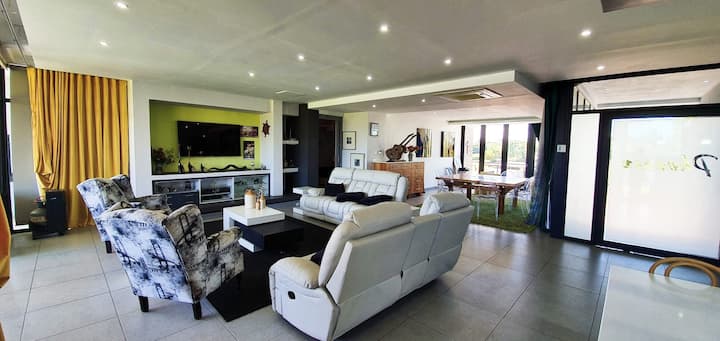 Millionaires Vacation. - Sasolburg