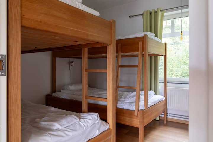 Spálňa 2 s dvoma poschodovými posteľami - ideálna pre rodiny alebo priateľov