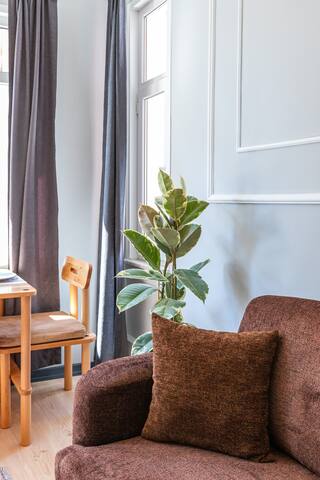 Spacious 2BR Apt w/ Stunning Views, Terrace, AC gallery image 2