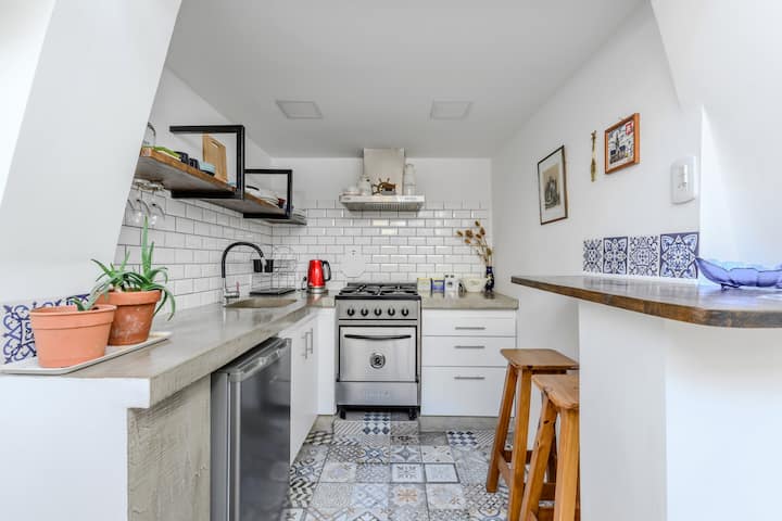 Two-bedroom apartment in Monserrat