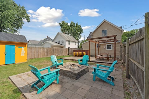 4 BR I 2 BA Lansing Home