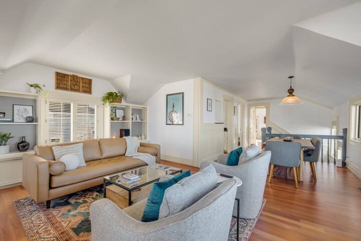 Stunning Central Pac Height Penthouse Unit gallery image 5