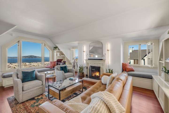 Stunning Central Pac Height Penthouse Unit