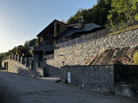 Les Bosquitos Chalet