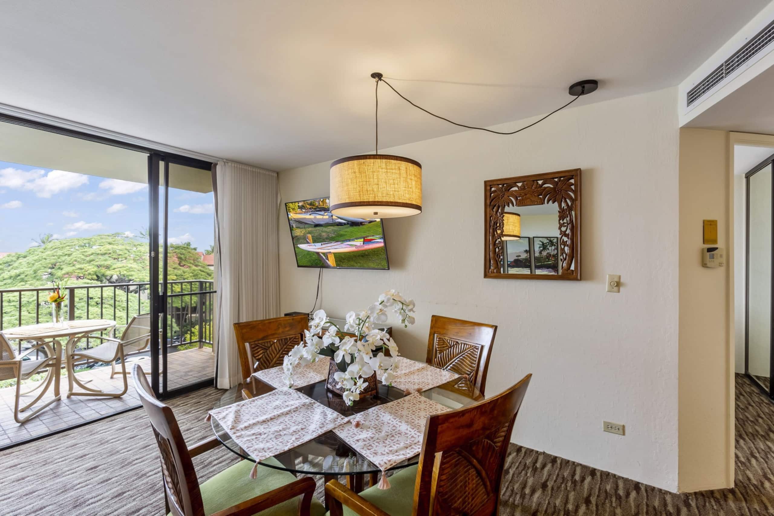 Condo in Lahaina · ★4.89 · 2 bedrooms · 4 beds · 2 shared baths - Image 13