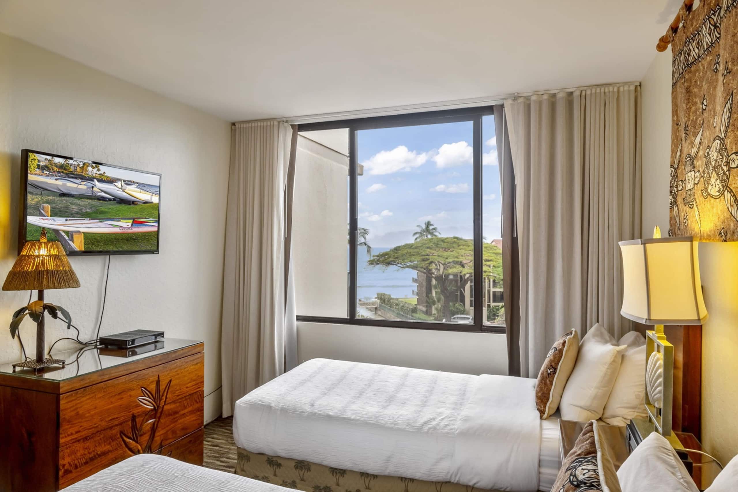 Condo in Lahaina · ★4.89 · 2 bedrooms · 4 beds · 2 shared baths - Image 26