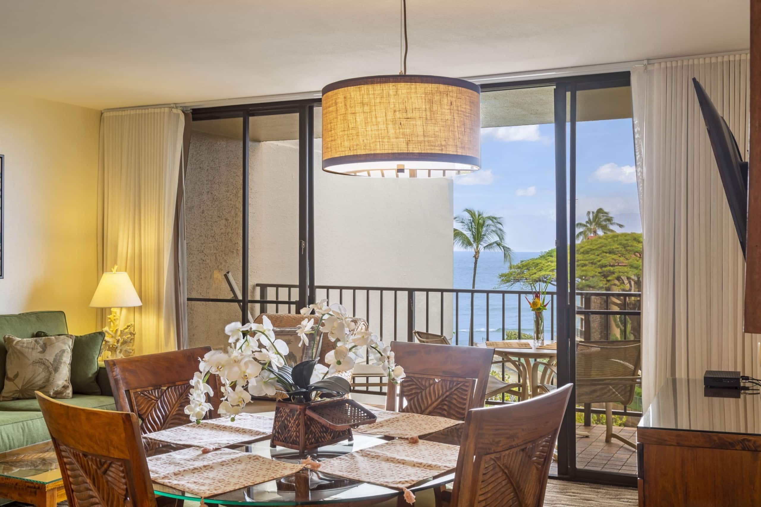 Condo in Lahaina · ★4.89 · 2 bedrooms · 4 beds · 2 shared baths - Image 6
