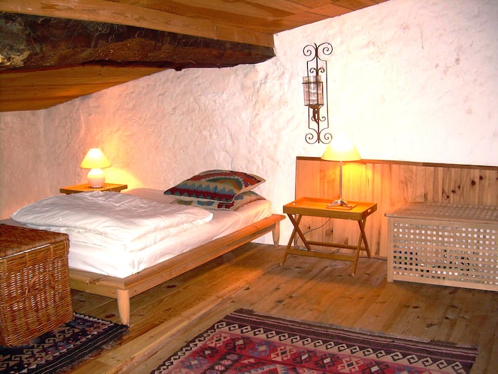 Large king size double bed 