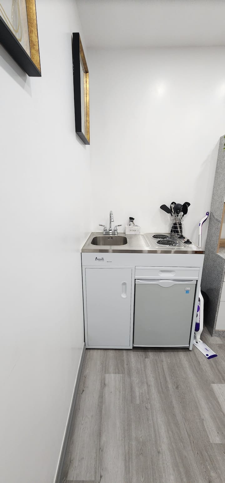 Cozy Studio Guestsuite - South Gate, CA